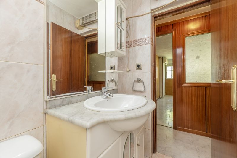 Custom Vanities and Cabinets